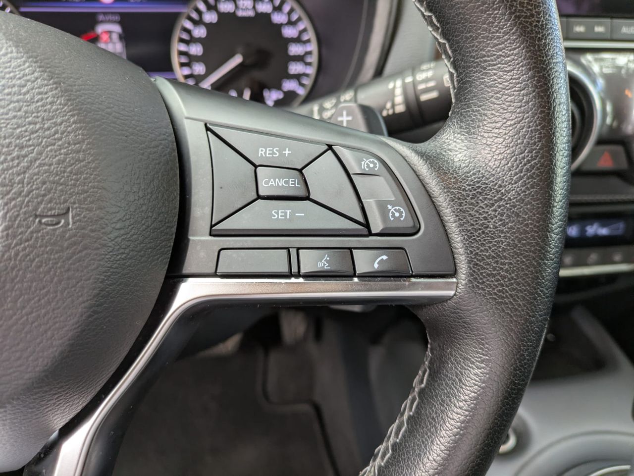 Nissan Juke NISSAN JUKE DIGT 84KW 114CV 6MT NCONNECTA - Foto 25