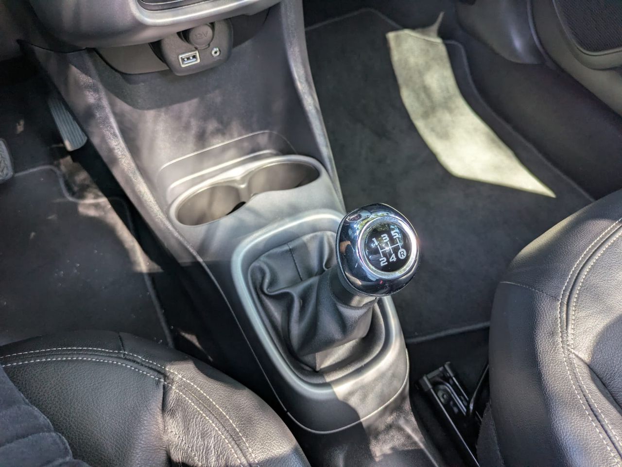 Toyota Aygo 5p 70 x-clusiv - Foto 32