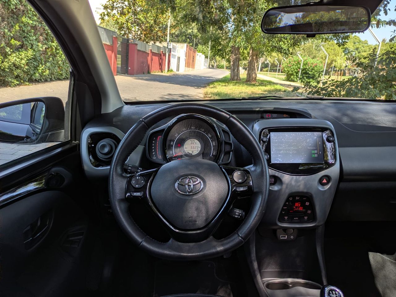 Toyota Aygo 5p 70 x-clusiv - Foto 22