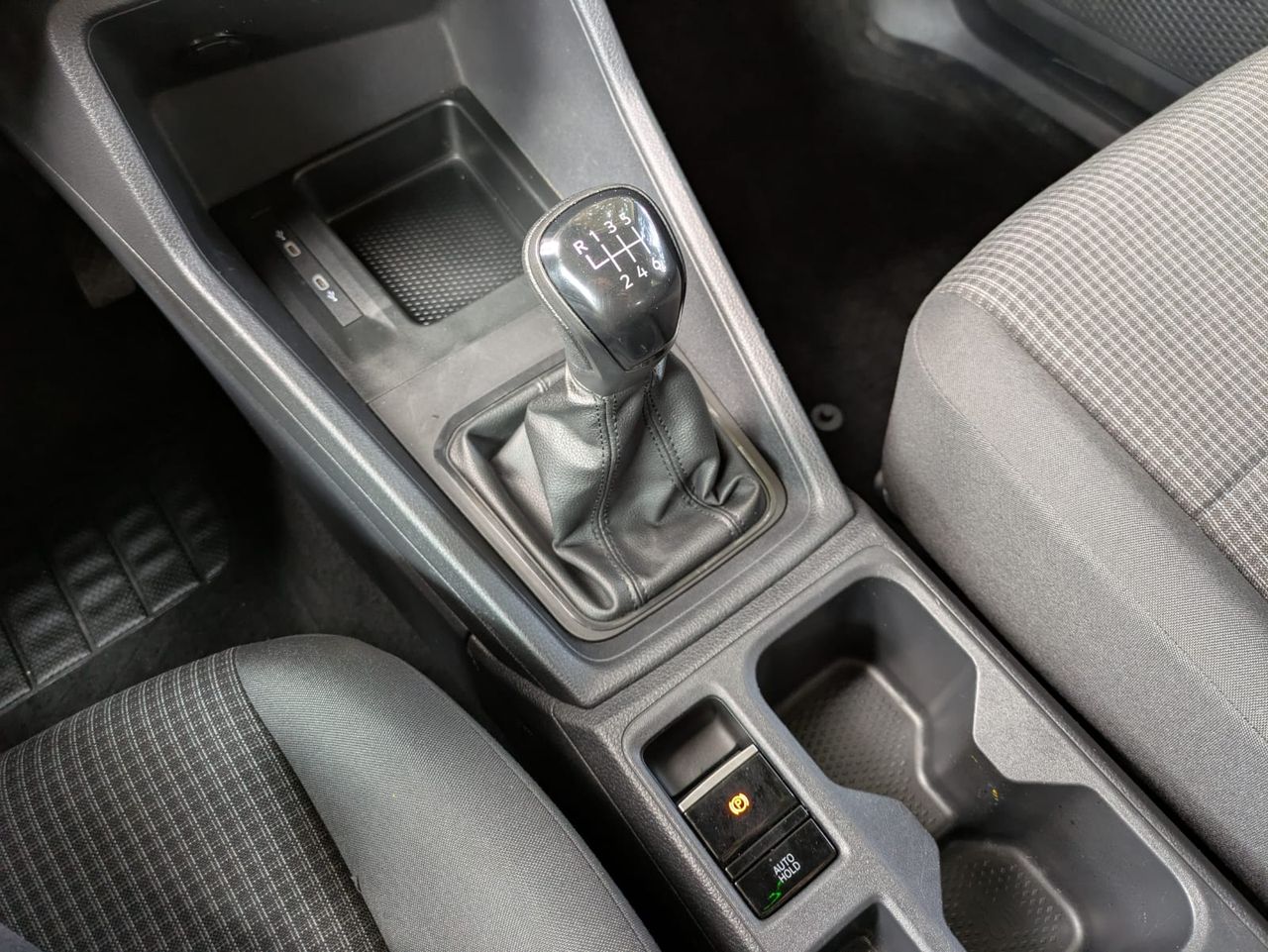 Volkswagen Caddy 2.0 TDI 75 kW - Foto 33