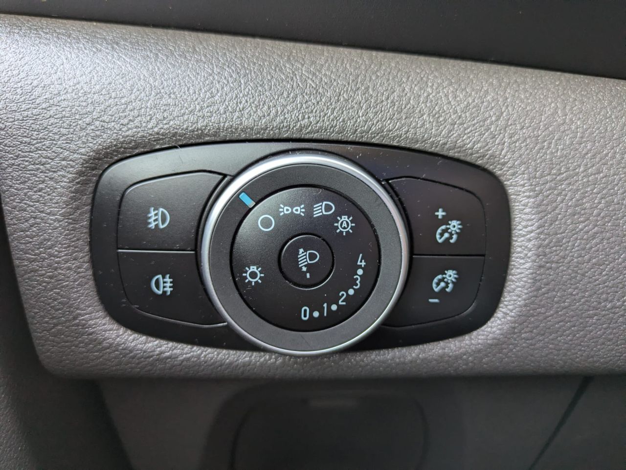 Ford Transit Custom Kombi L2 Trend 2.0 TDCi 96 kW - Foto 33