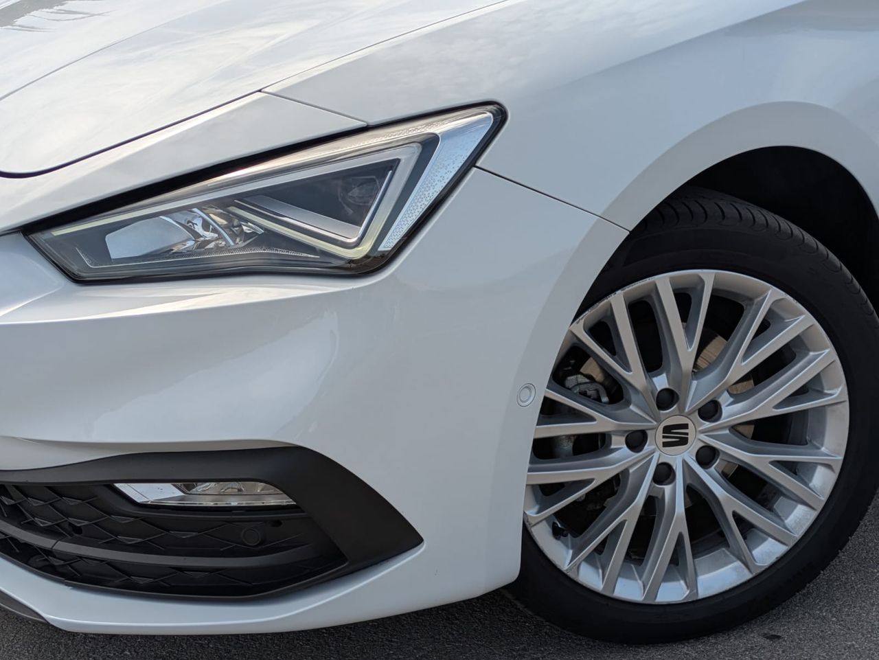 Seat Leon Sportstourer 1.5 eTSI 110 KW - Foto 16