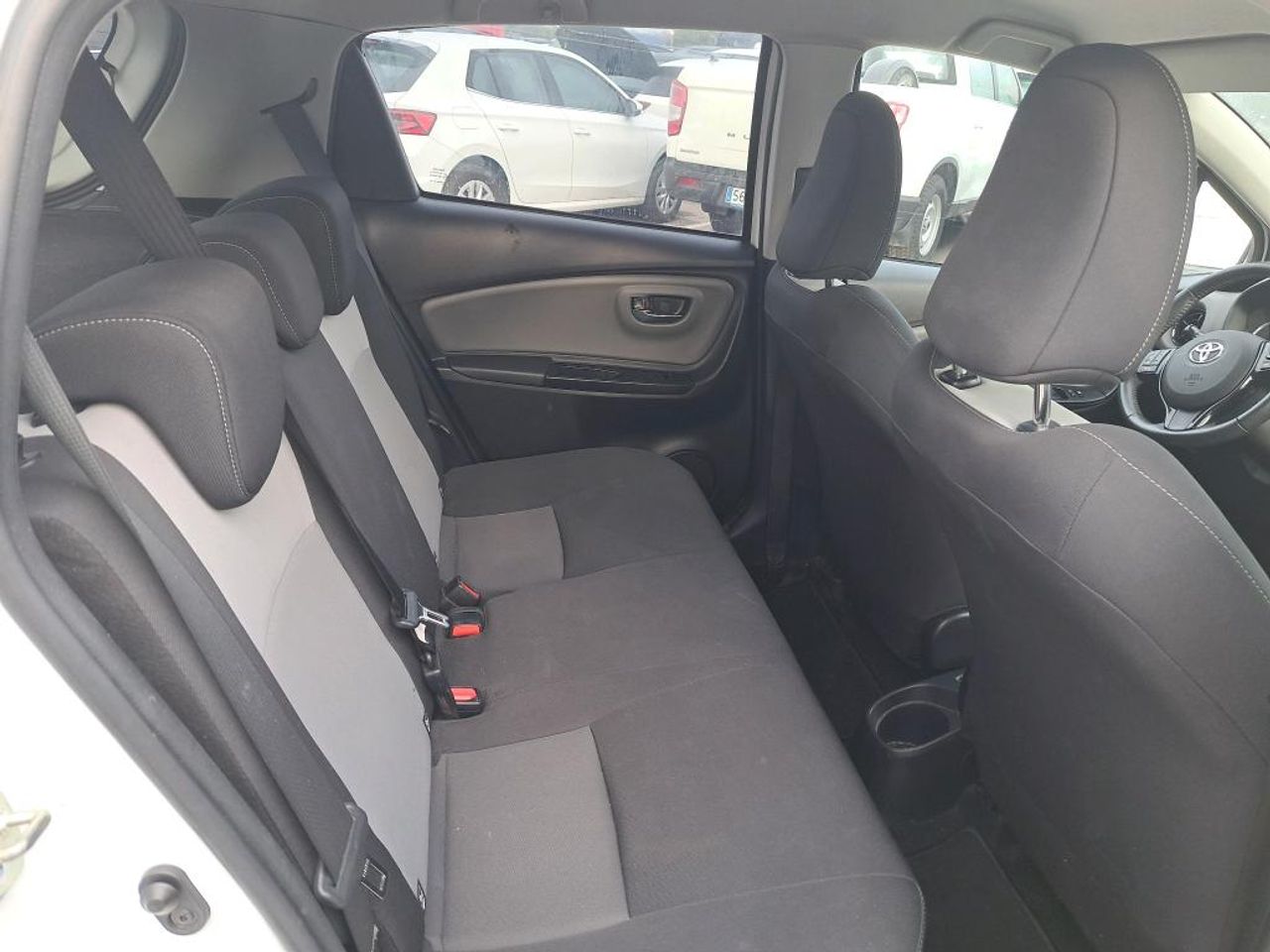 Toyota Yaris 5p 100H Feel! - Foto 7
