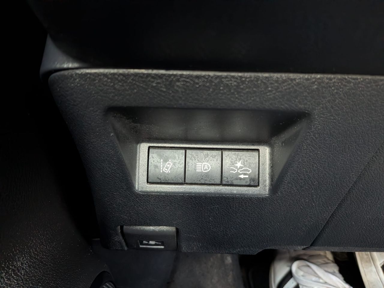 Toyota Yaris 5p 100H Feel! - Foto 33