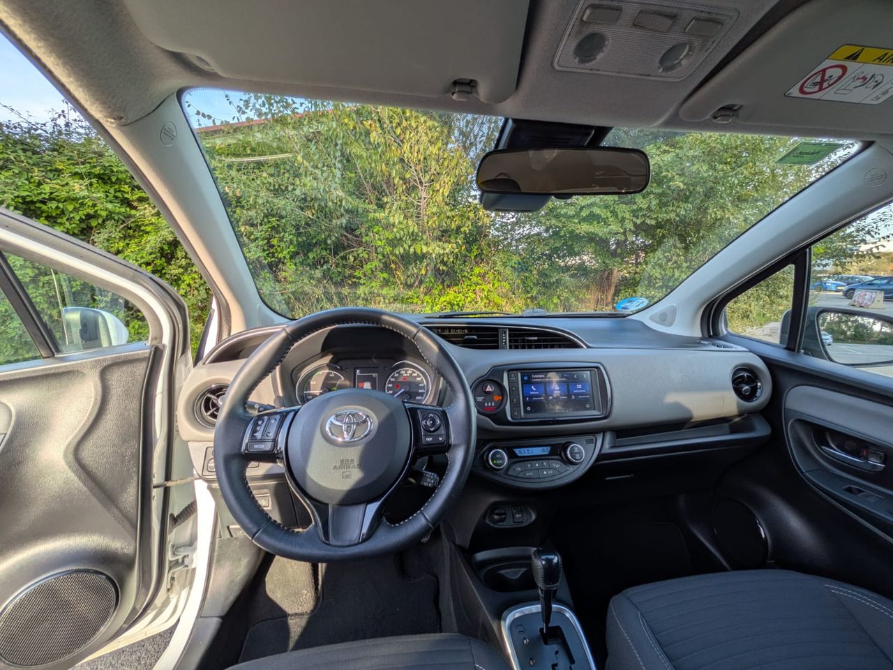 Toyota Yaris 5p 100H Feel! - Foto 23