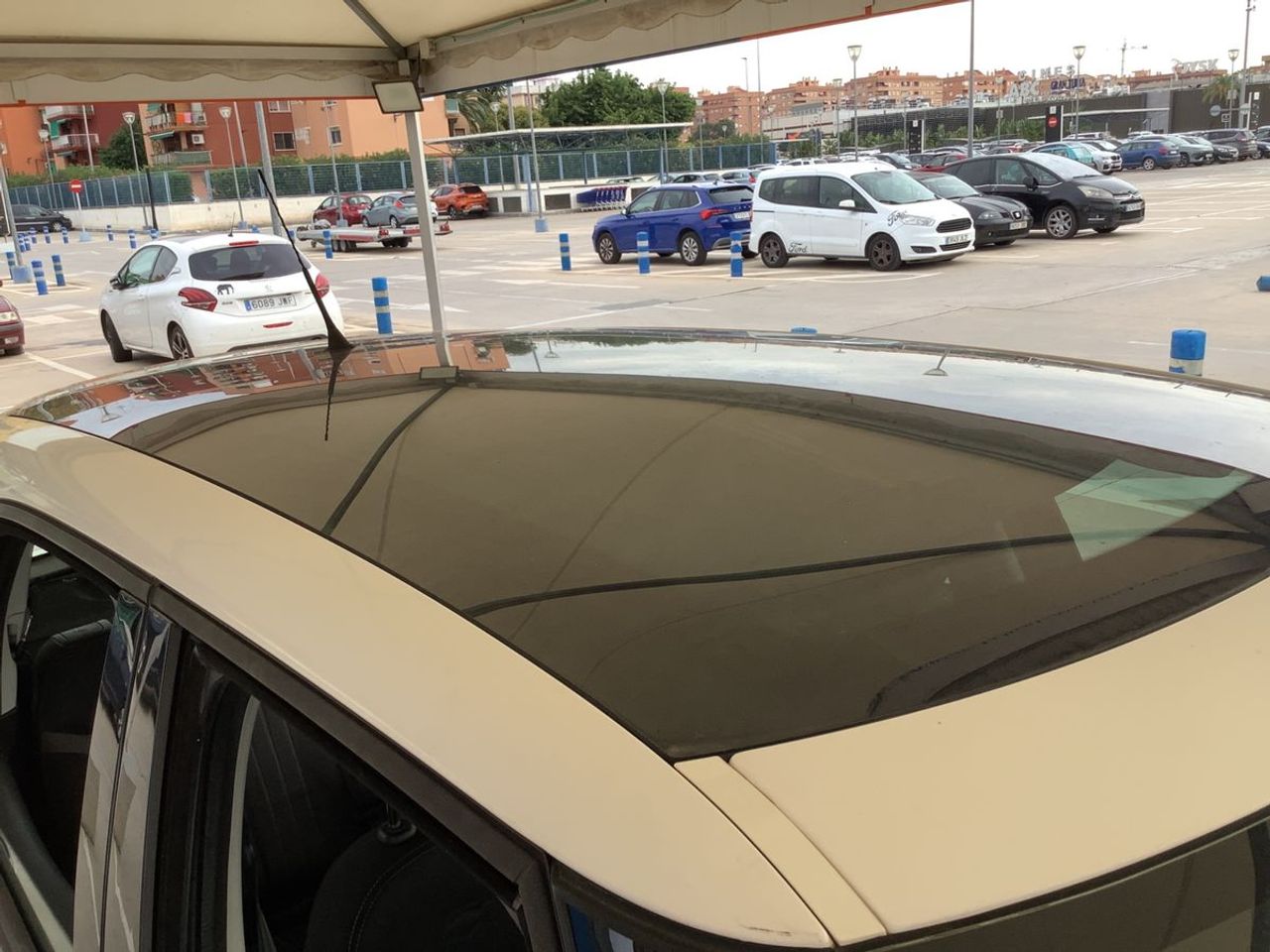 Fiat 500L Lounge 1.4 16v 95 CV - Foto 8