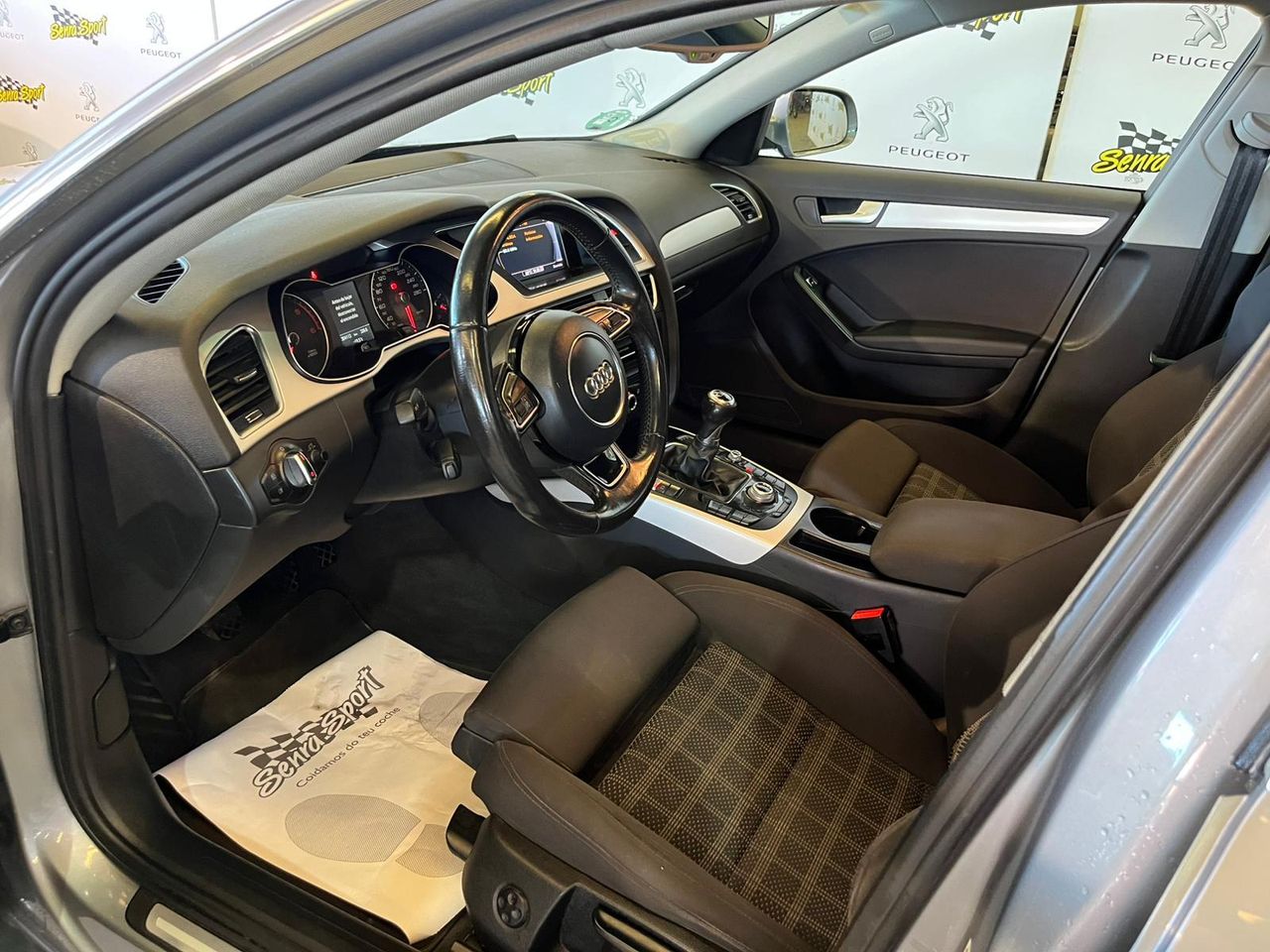 Audi A4 2.0 TDI 150CV S line edition SE PUEDE VER Y PROBAR EN SENRA SPORT (PEUGEOT) DUMBRIA - Foto 9