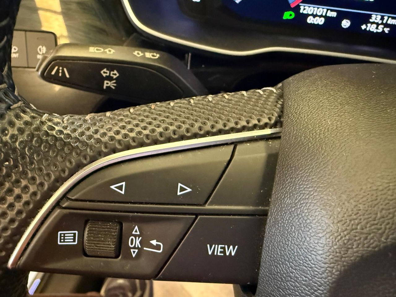 Audi Q3 S line 35 TDI 110kW (150CV) S tronic SE PUEDE VER Y PROBAR EN SENRA SPORT (PEUGEOT) DUMBRIA - Foto 17