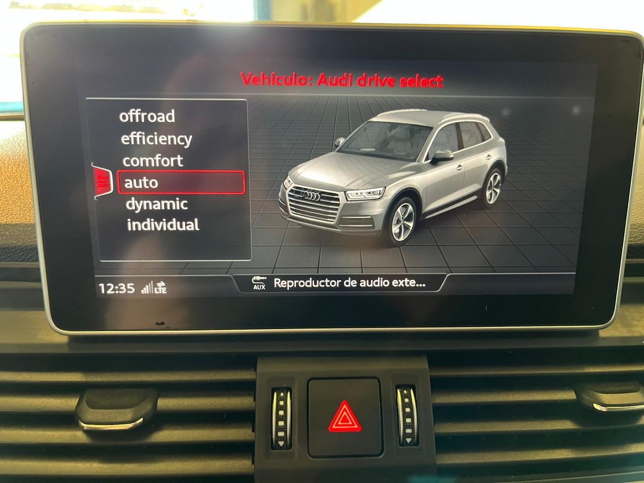 Audi Q5 S line 35 TDI 120kW S tronic SE PUEDE VER Y PROBAR EN SENRA SPORT (PEUGEOT) DUMBRIA - Foto 25