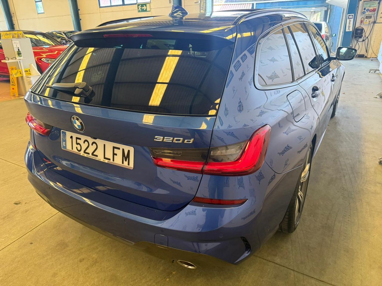 BMW Serie 3 320d Auto.Touring SE PUEDE VER Y PROBAR EN SENRA SPORT (PEUGEOT) DUMBRIA - Foto 9