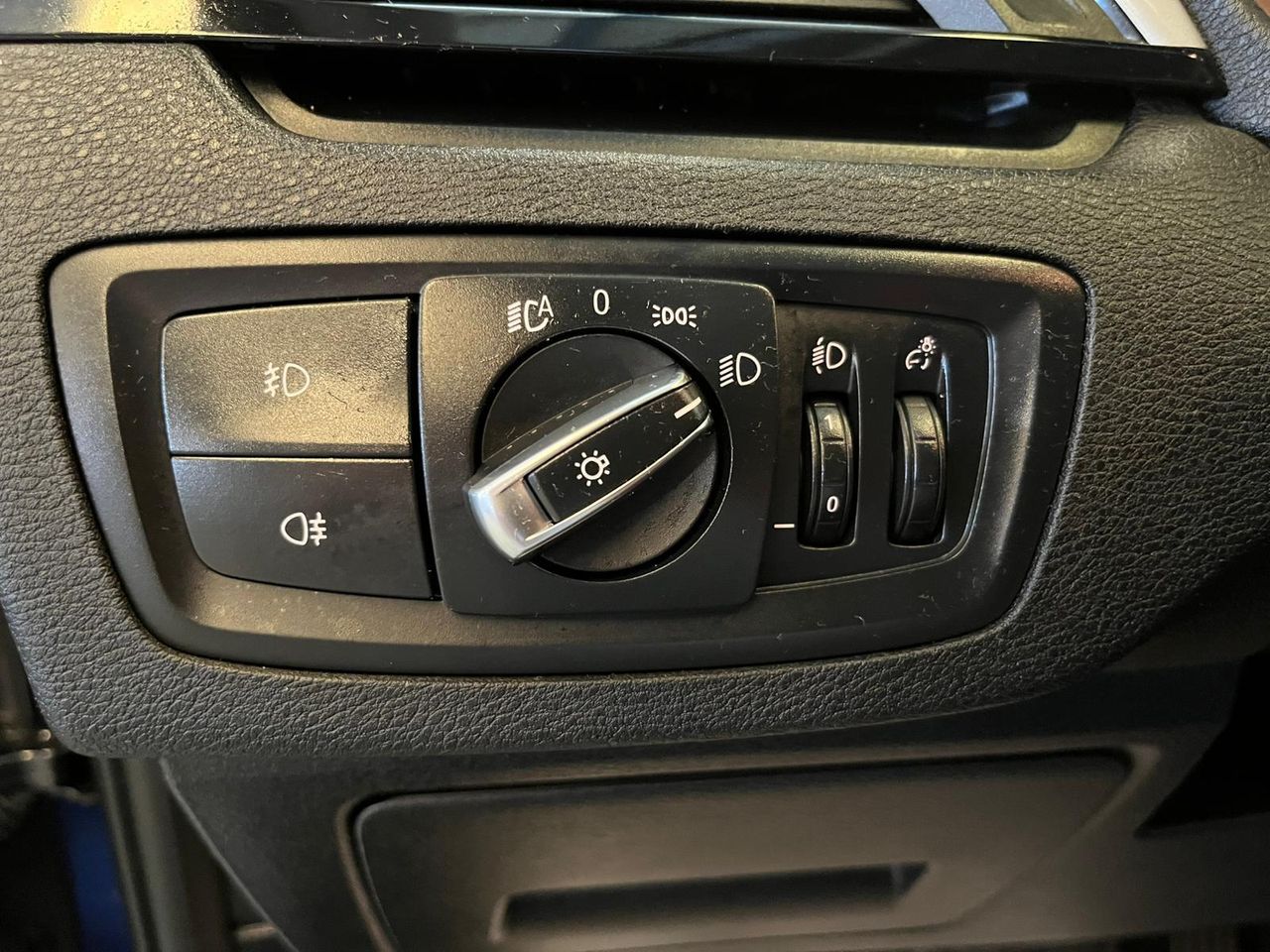 BMW X1 sDrive16d Business SE PUEDE VER Y PROBAR EN SENRA SPORT (PEUGEOT) DUMBRIA - Foto 21