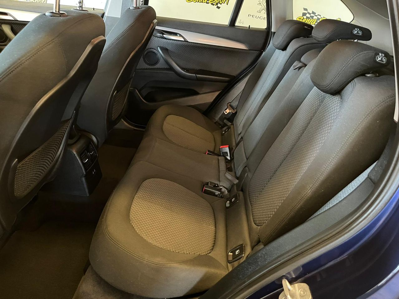 BMW X1 sDrive16d Business SE PUEDE VER Y PROBAR EN SENRA SPORT (PEUGEOT) DUMBRIA - Foto 15