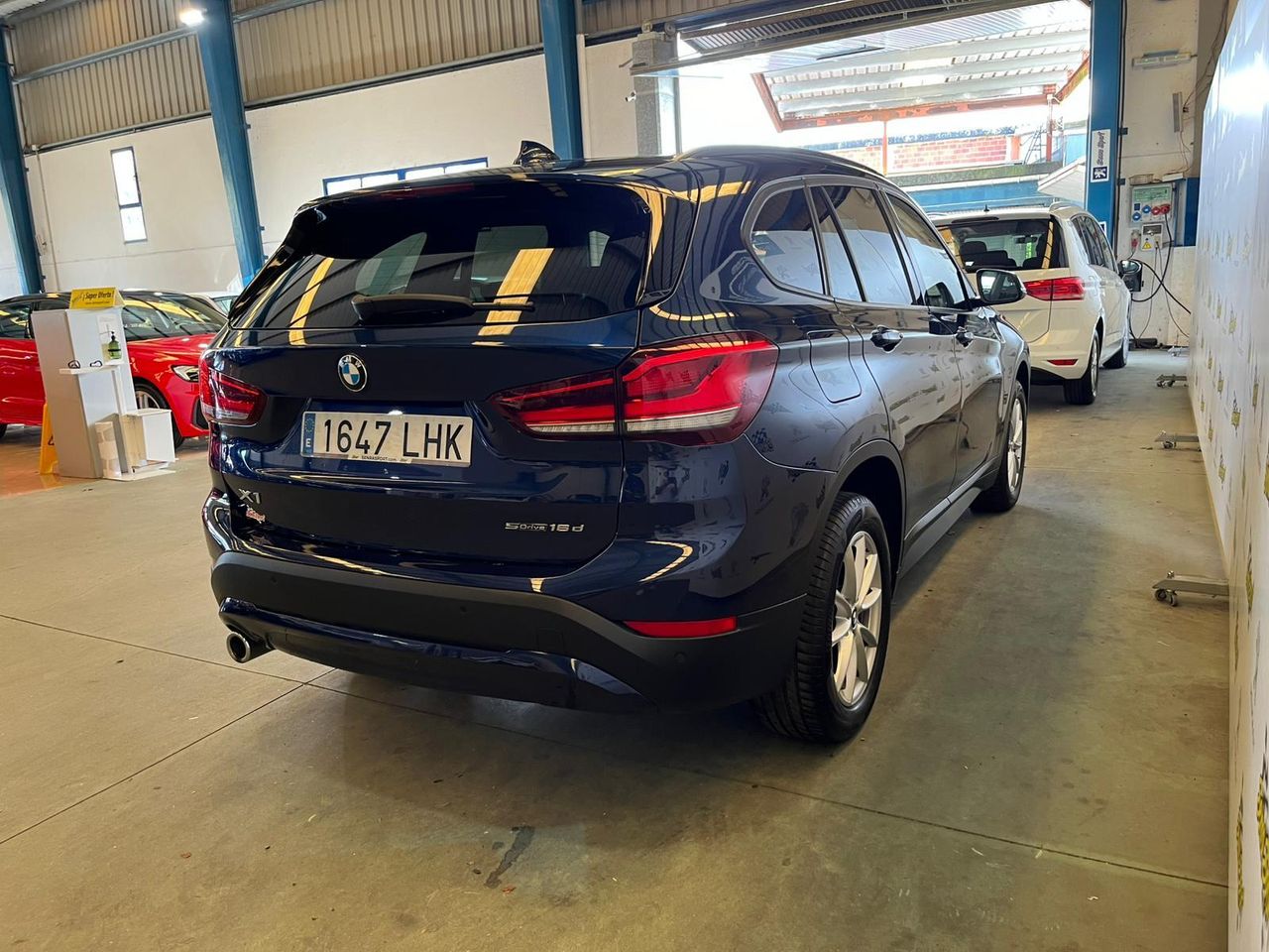 BMW X1 sDrive16d Business SE PUEDE VER Y PROBAR EN SENRA SPORT (PEUGEOT) DUMBRIA - Foto 8