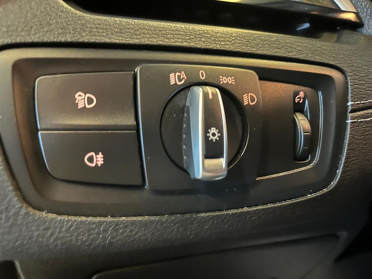 BMW X2 sDrive16d SE PUEDE VER Y PROBAR EN SENRA SPORT (PEUGEOT) DUMBRIA - Foto 25