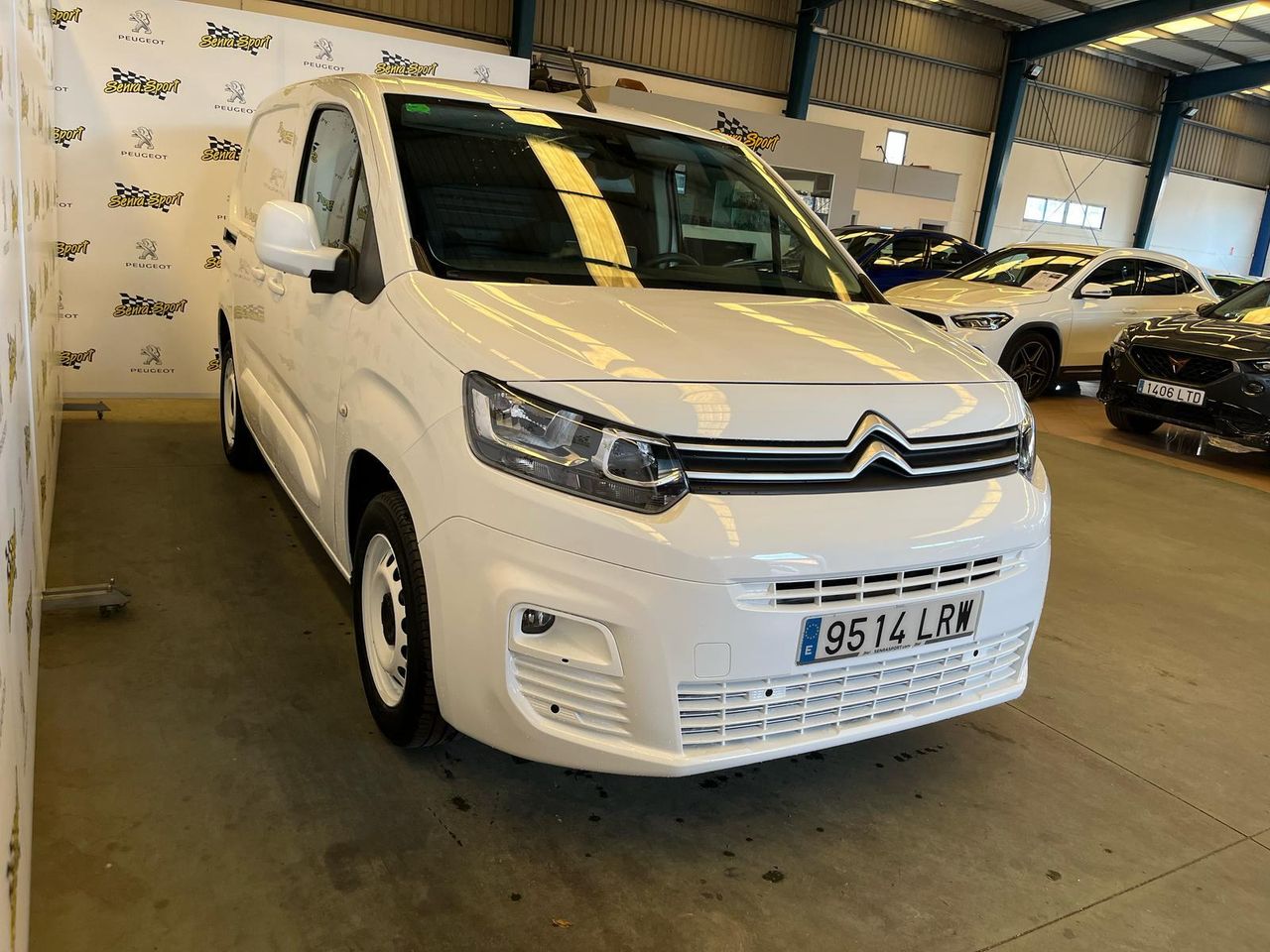 Citroën Berlingo COMERCIAL 2 PLAZAS AUTOMATICA HDI 130CV - Foto 4