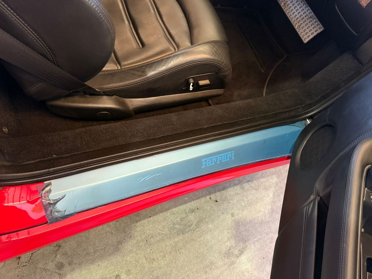 Ferrari 430 Scuderia SE PUEDE VER Y PROBAR EN SENRA SPORT (PEUGEOT) DUMBRIA - Foto 16
