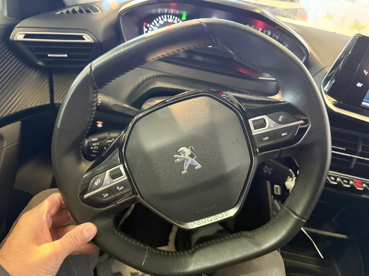 Peugeot 2008 Active Pack BlueHDI 81kW (110CV) SE PUEDE VER Y PROBAR EN SENRA SPORT (PEUGEOT) DUMBRIA - Foto 8