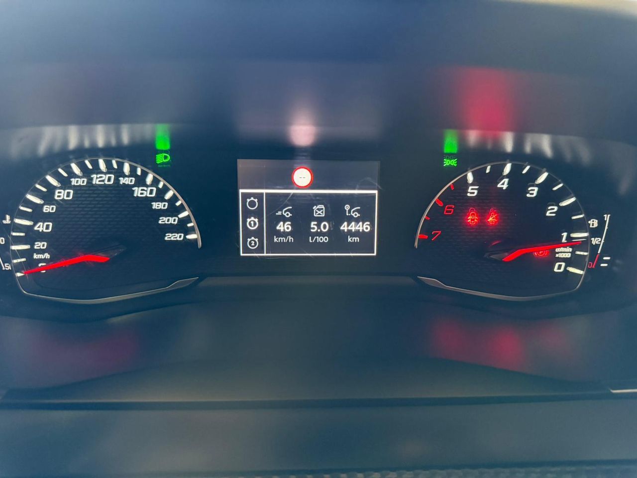 Peugeot 208 BlueHDi 73kW (100CV) Active Pack SE PUEDE VER Y PROBAR EN SENRA SPORT (PEUGEOT) DUMBRIA - Foto 18