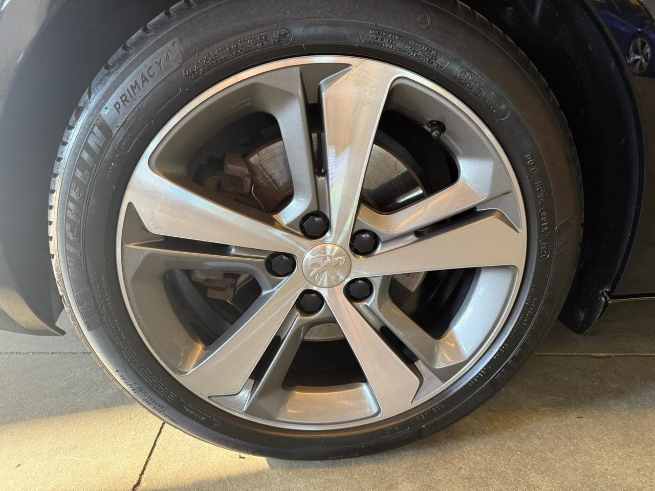 Peugeot 308 5p Allure 2.0 BlueHDi 150 SE PUEDE VER Y PROBAR EN SENRA SPORT (PEUGEOT) DUMBRIA - Foto 26