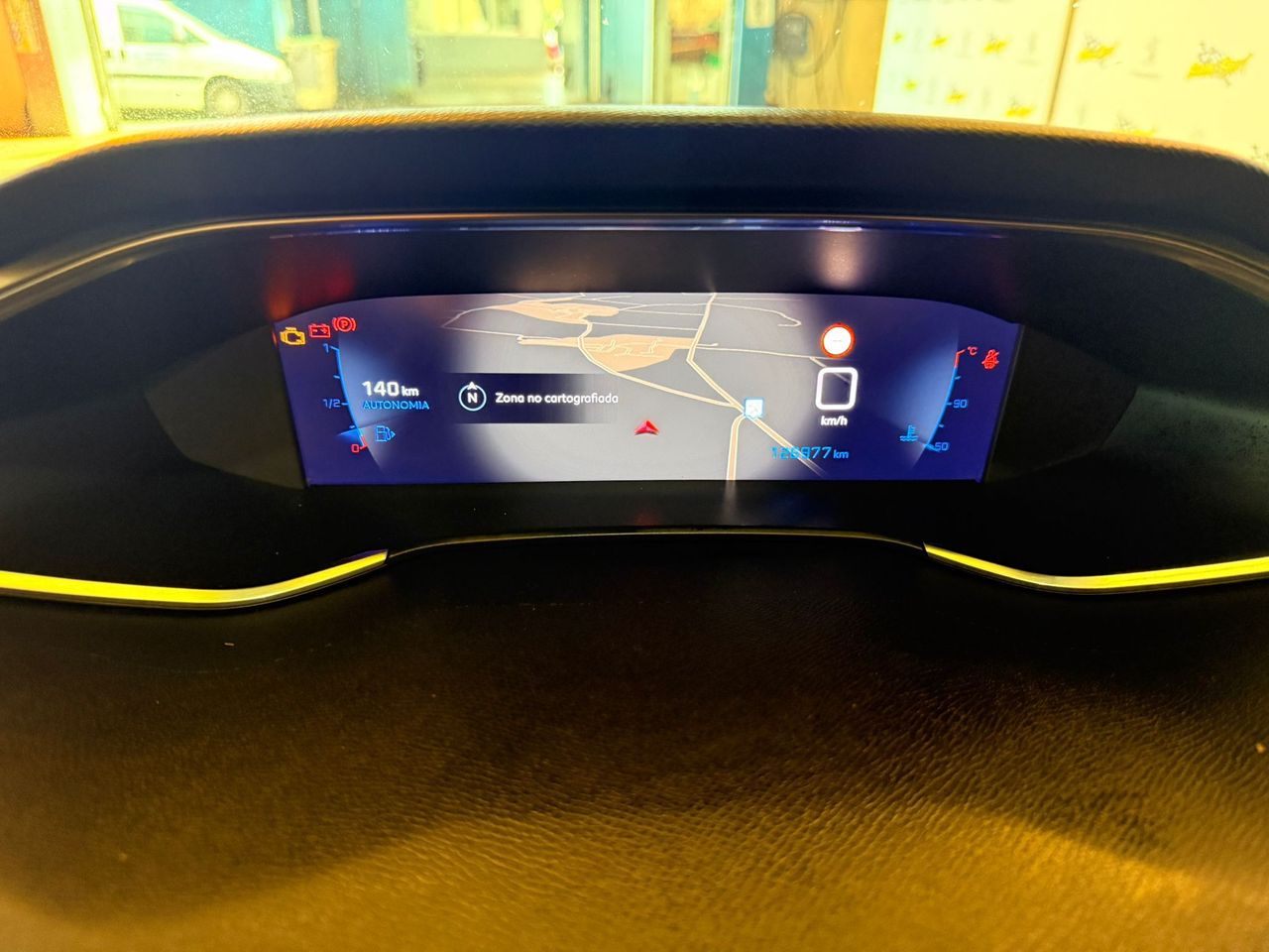 Peugeot 308 SW Allure Pack BlueHDI 130 S&S 12900 - Foto 21