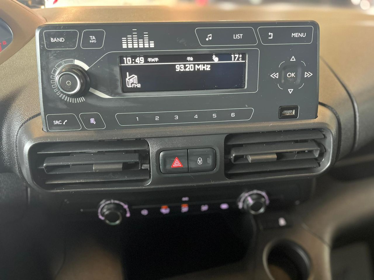 Peugeot Partner PRO STANDAR  - Foto 14