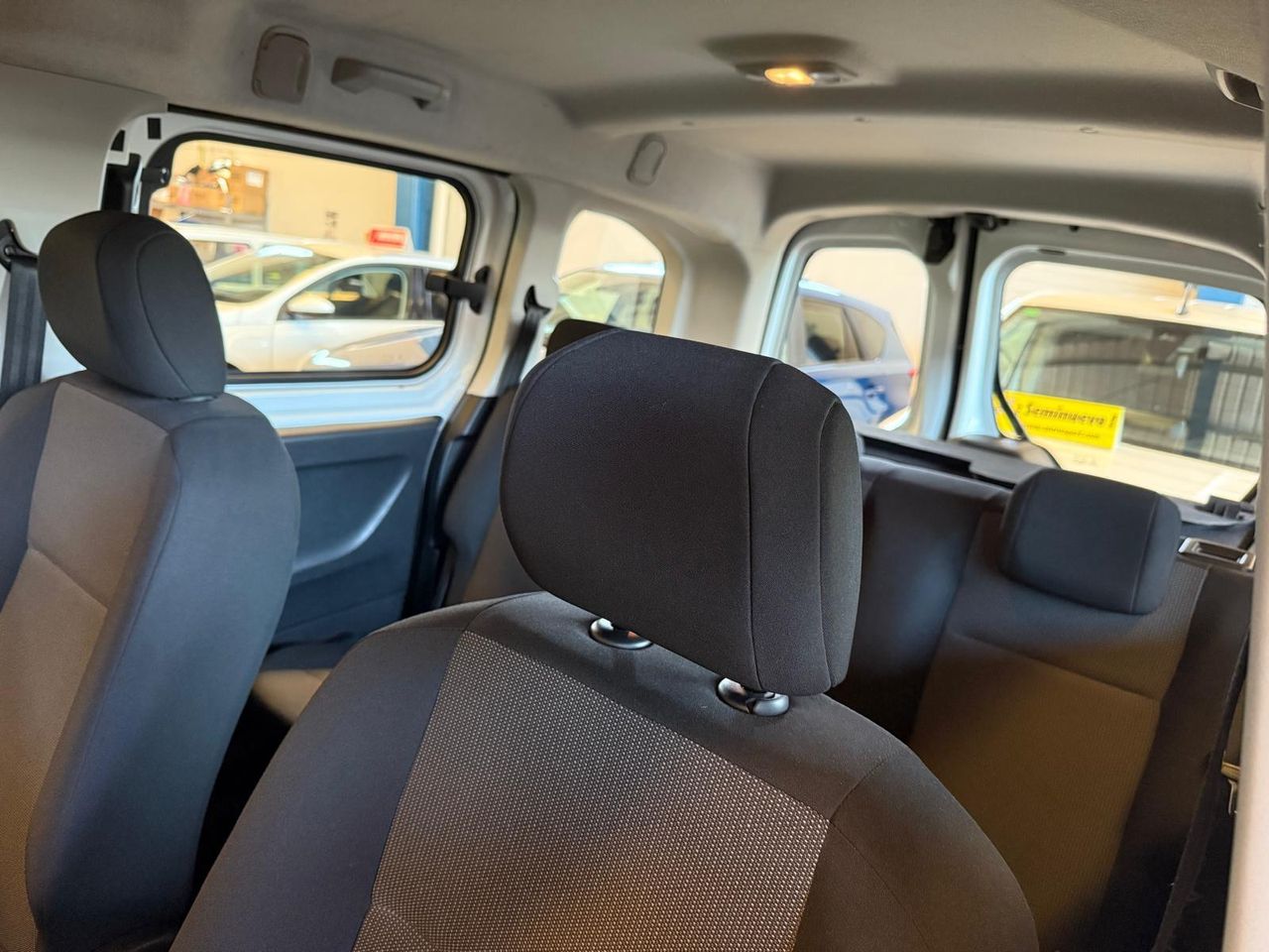 Peugeot Rifter Active Pack Standard BlueHDi 73kW 100CV S&S 6Vel. MAN Standard - Foto 11