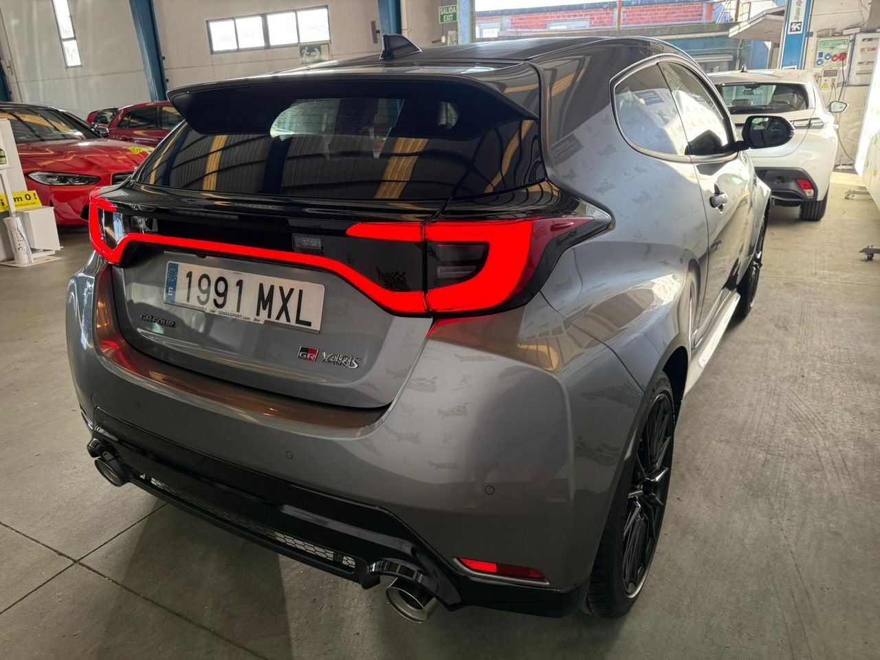 Toyota GR Yaris 1.6T 280 RZ A/T + TOURING PACK SE PUEDE VER Y PROBAR EN SENRA SPORT (PEUGEOT) DUMBRIA - Foto 8
