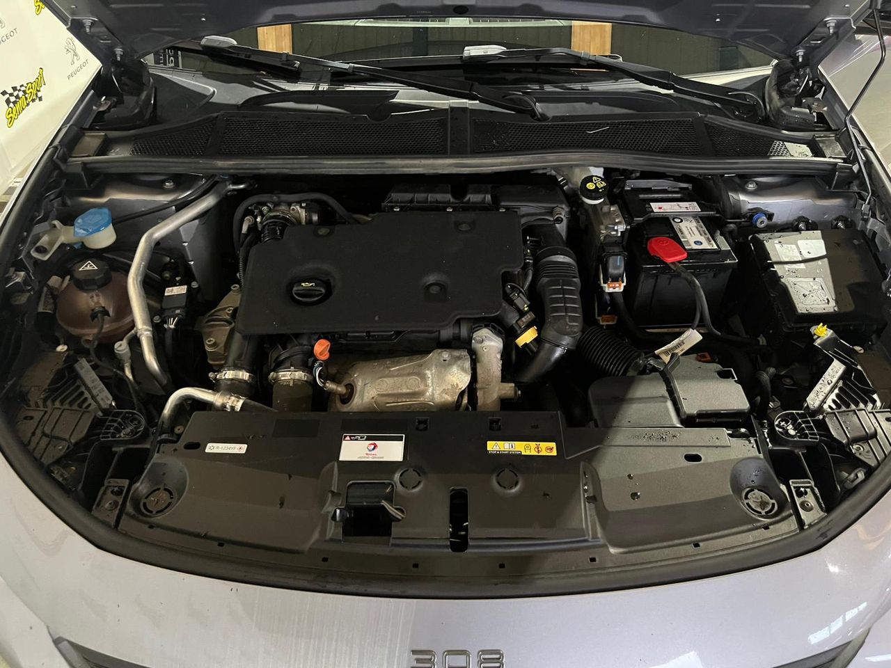 Peugeot 308 SWActive Pack BlueHDi 130 S&S MAN SE PUEDE VER Y PROBAR EN SENRA SPORT (PEUGEOT) DUMBRIA - Foto 29