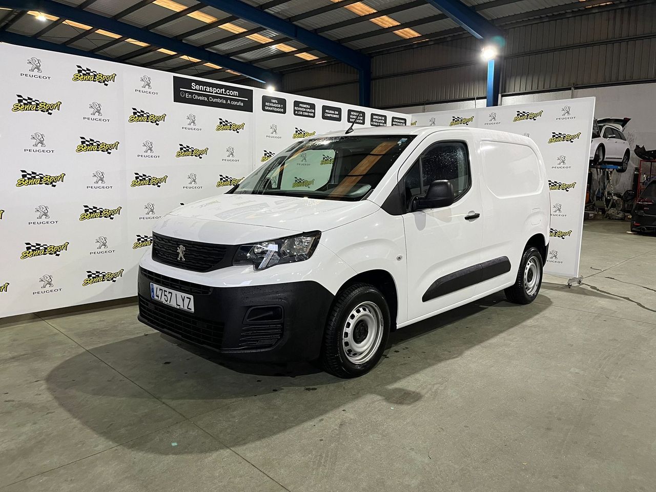 Peugeot Partner PRO STANDAR 100 CV