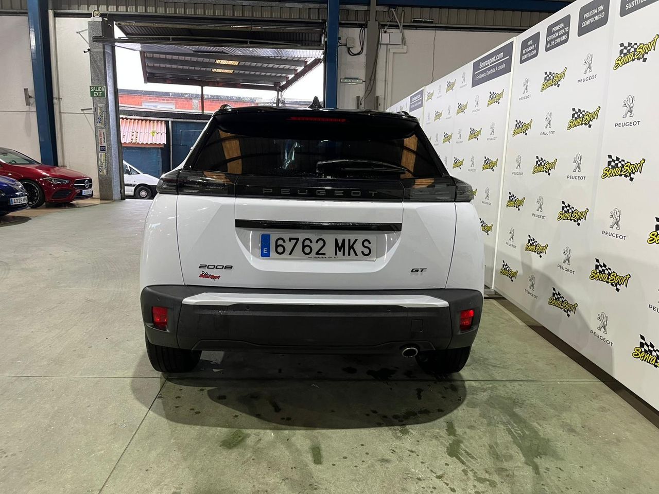 Peugeot 2008 GT BlueHDI 130 S&S EAT8 - Foto 6