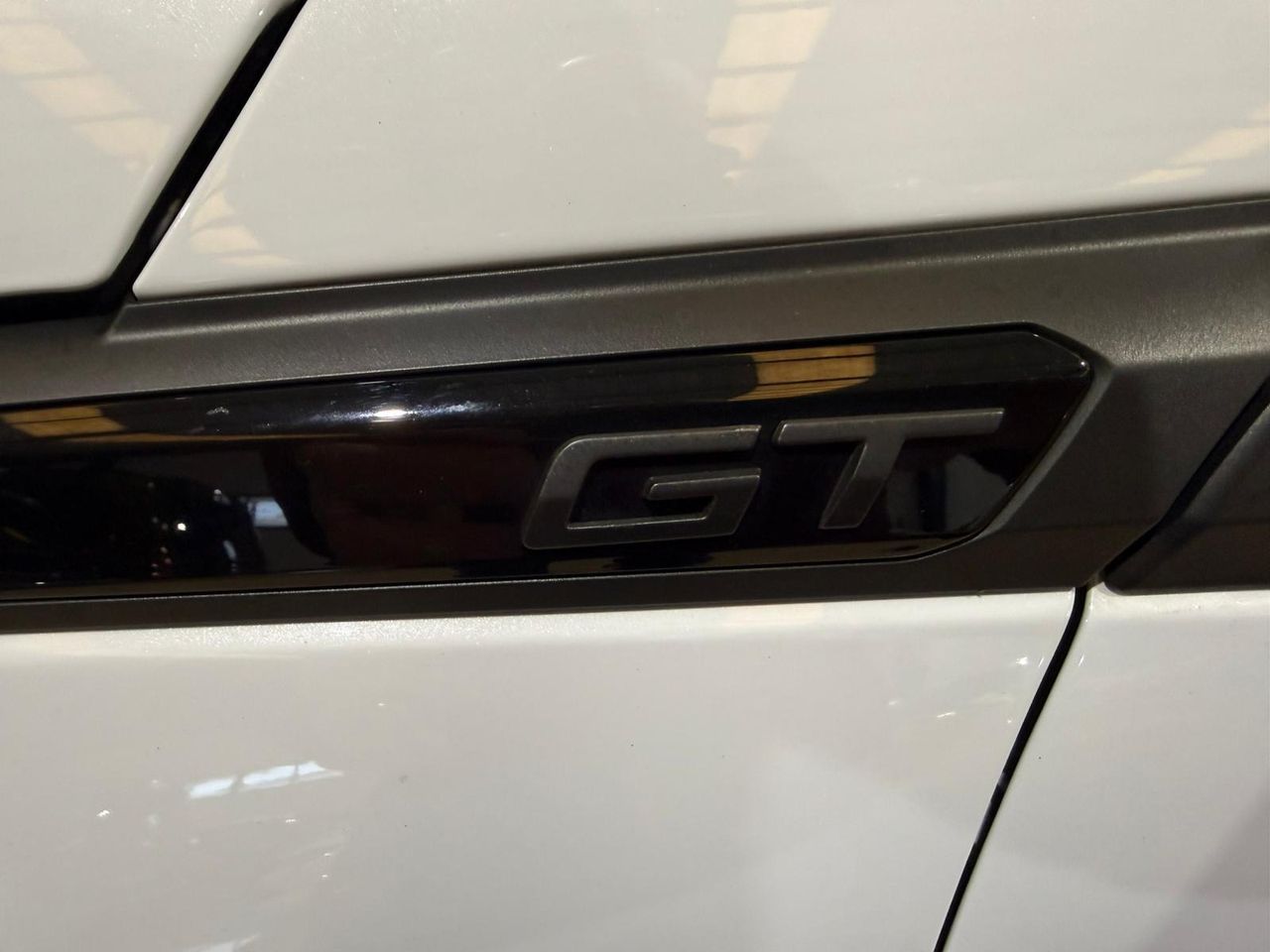 Peugeot 2008 GT BlueHDI 130 S&S EAT8 - Foto 30