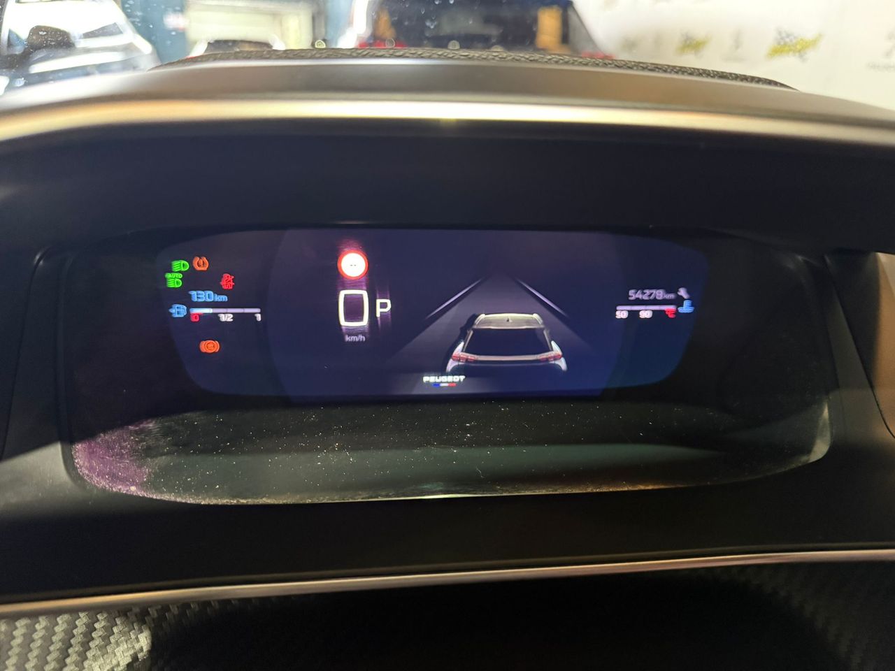 Peugeot 2008 GT BlueHDI 130 S&S EAT8 - Foto 24