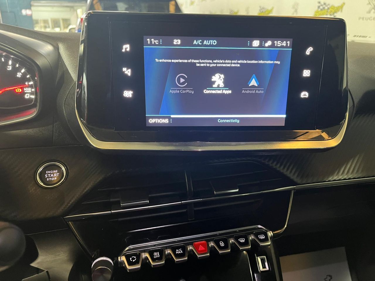 Peugeot 2008 Allure BlueHDI 130 S&S EAT8 - Foto 26