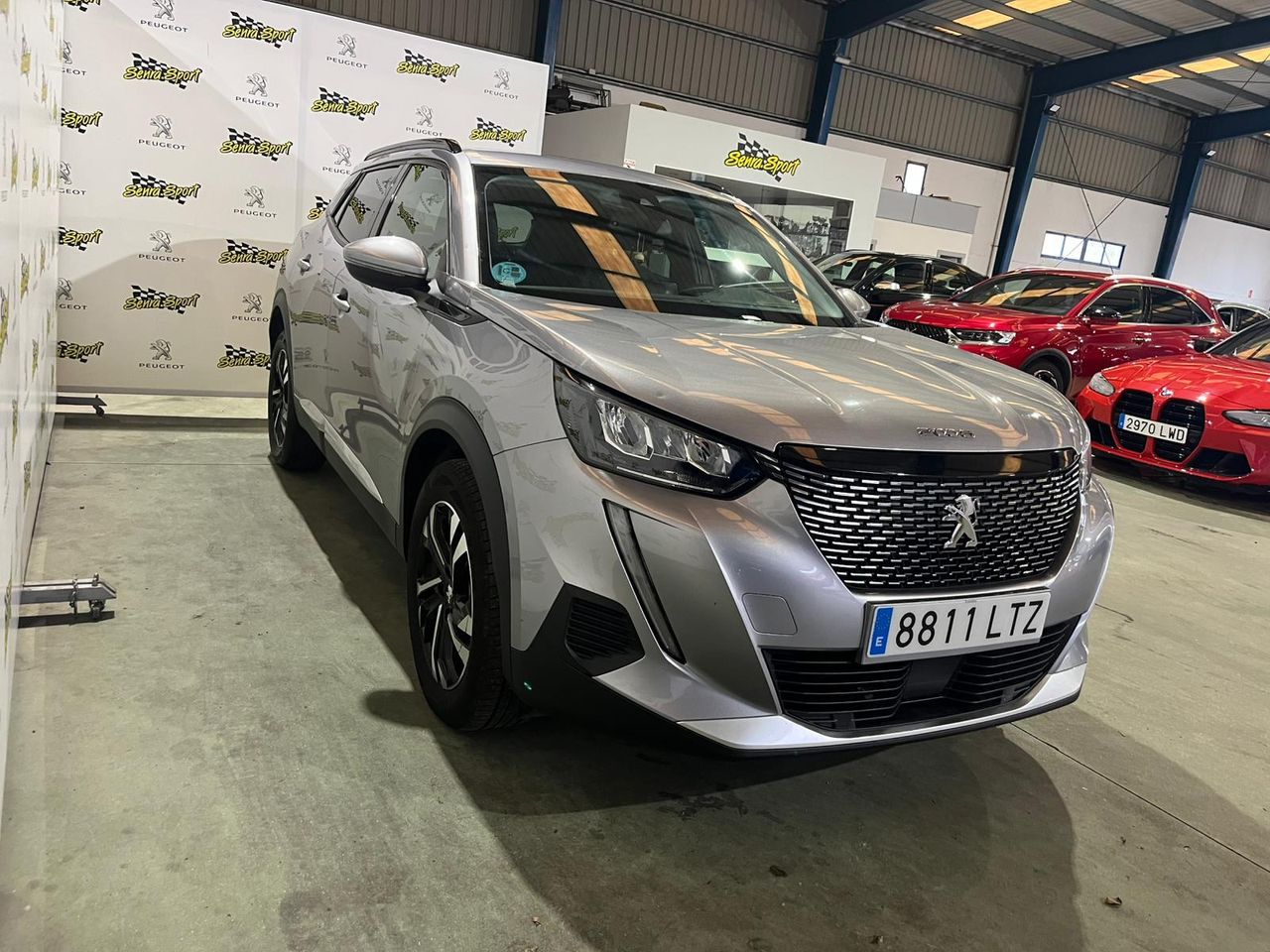 Peugeot 2008 Allure BlueHDI 130 S&S EAT8 - Foto 6