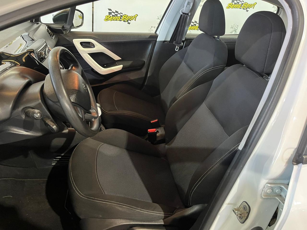 Peugeot 208 5P LIKE 1.6 BlueHDi 55KW (75CV) - Foto 10