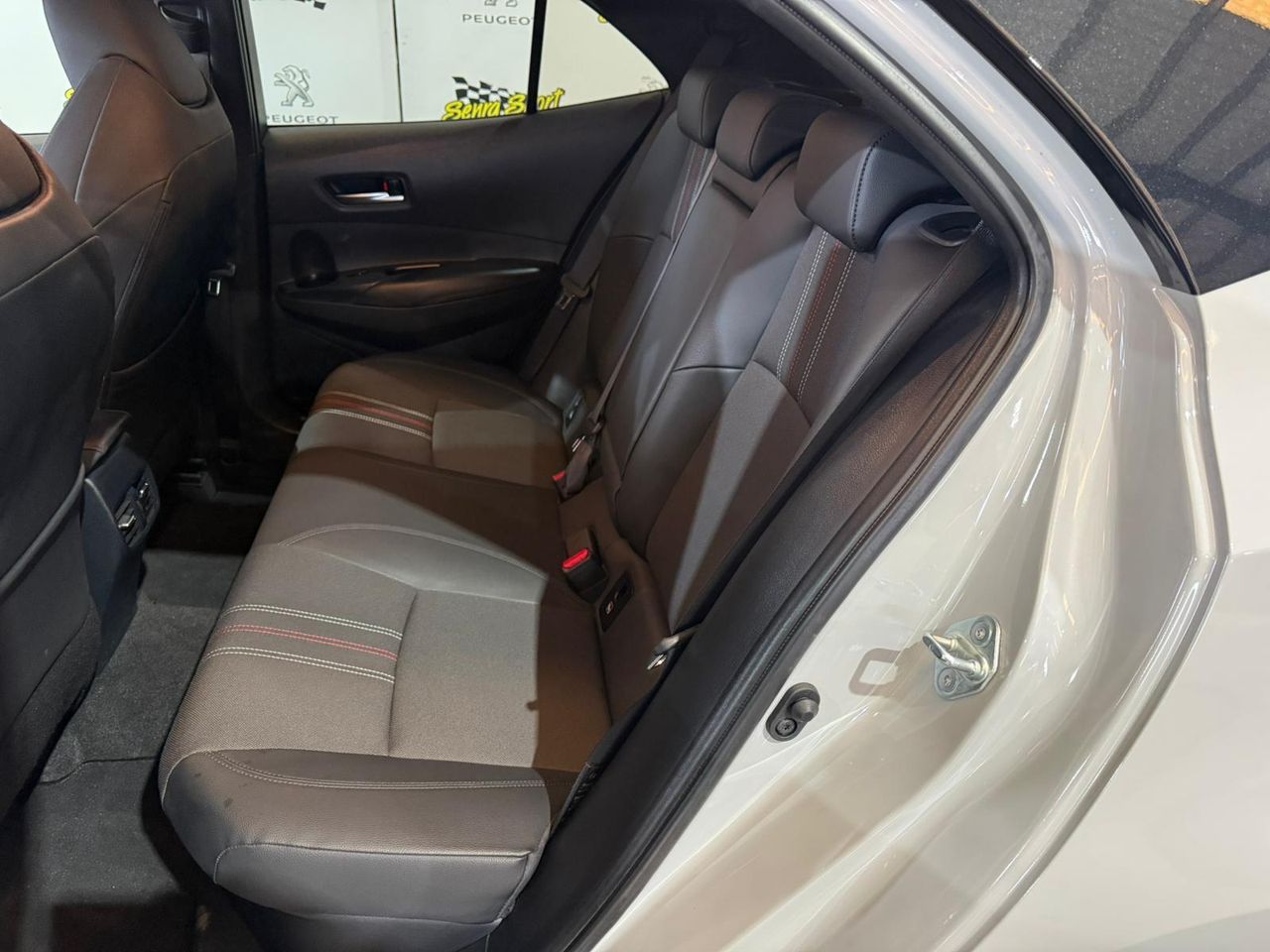 Toyota Corolla 2.0 180H GR-SPORT E-CVT - Foto 13