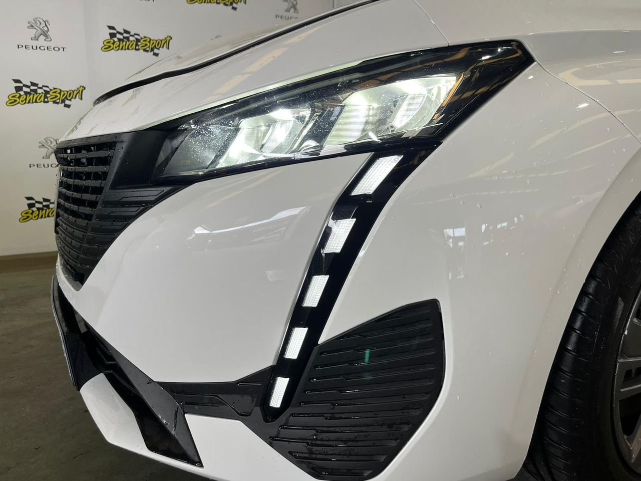 Peugeot 308 5P Active Pack BlueHDi 130 S&S MAN - Foto 24