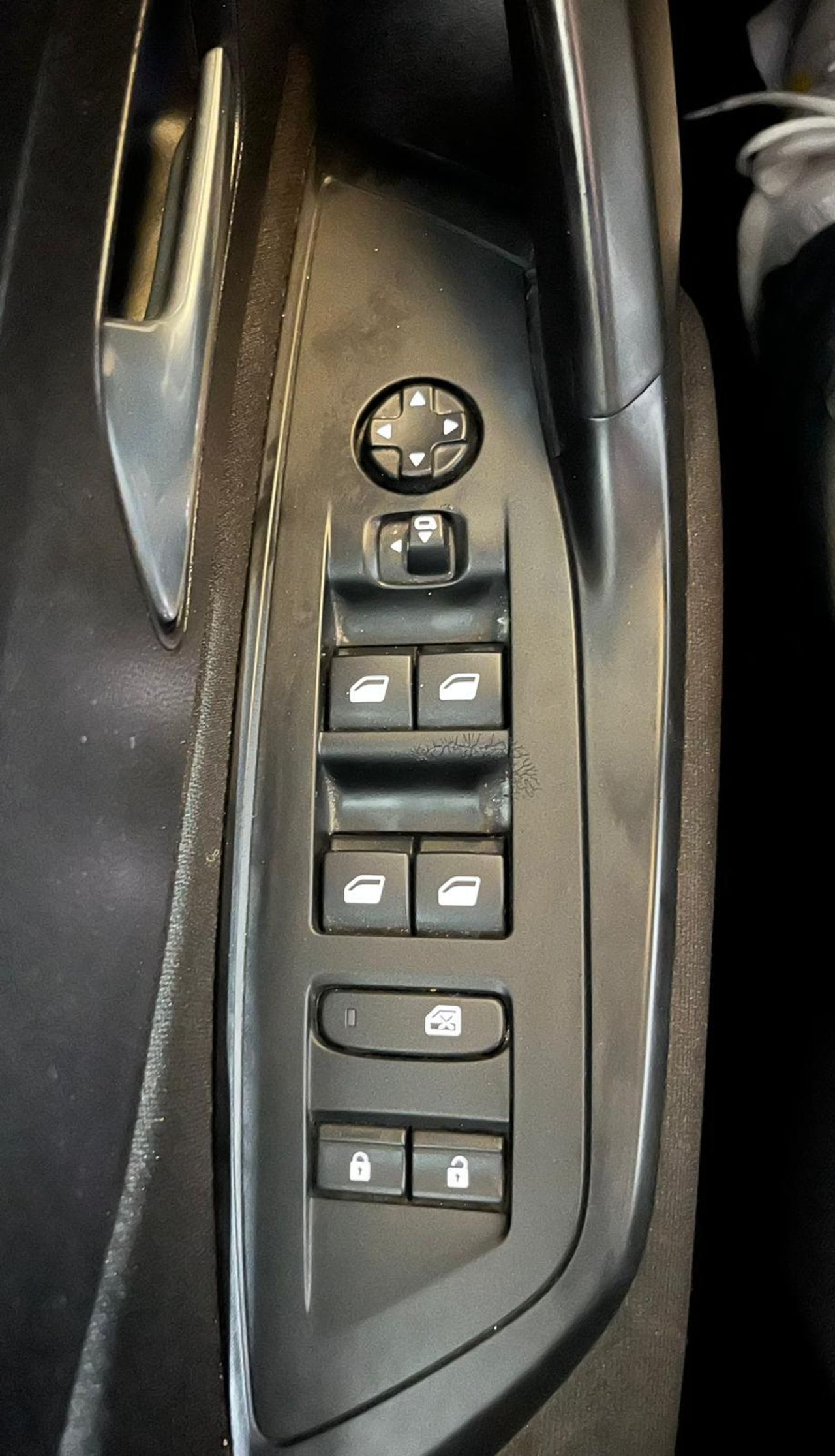 Peugeot 308 5P Active Pack BlueHDi 130 S&S MAN - Foto 20