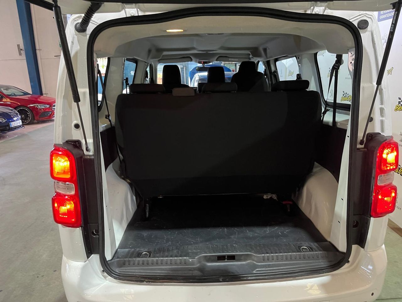 Peugeot Expert COMBI 9 STANDAR 2.0 HDI 145CV - Foto 18