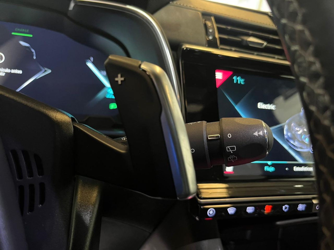 DS DS 7 Crossback 1.6 E-Tense 300 Louvre Auto 4WD - Foto 18