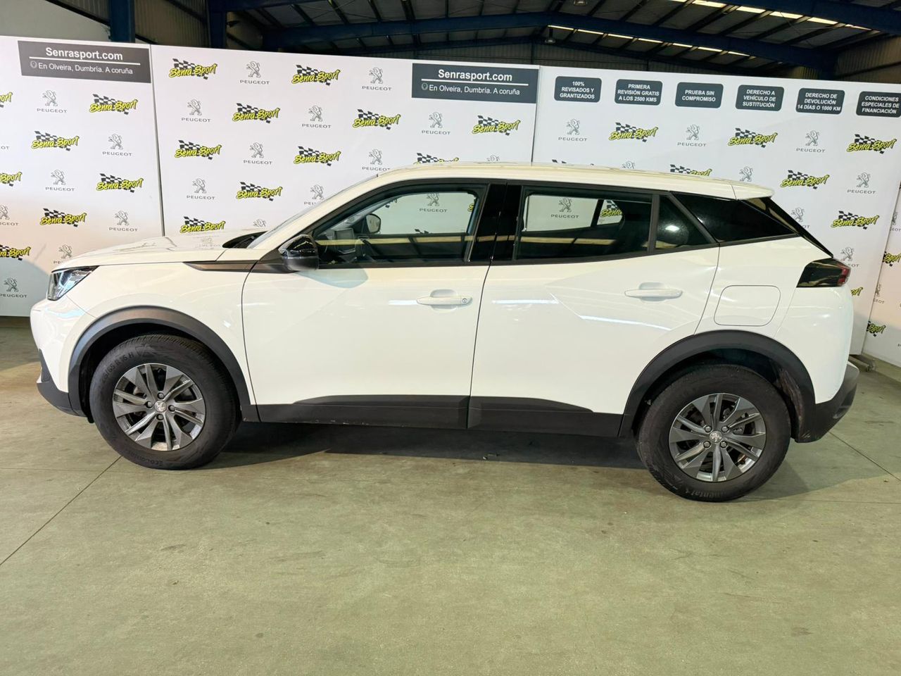 Peugeot 2008 Active Pack BlueHDI 81kW (110CV) SE PUEDE VER Y PROBAR EN SENRA SPORT (PEUGEOT) DUMBRIA - Foto 3