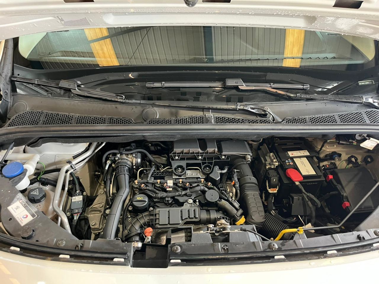 Peugeot Partner PRO STANDAR  - Foto 22