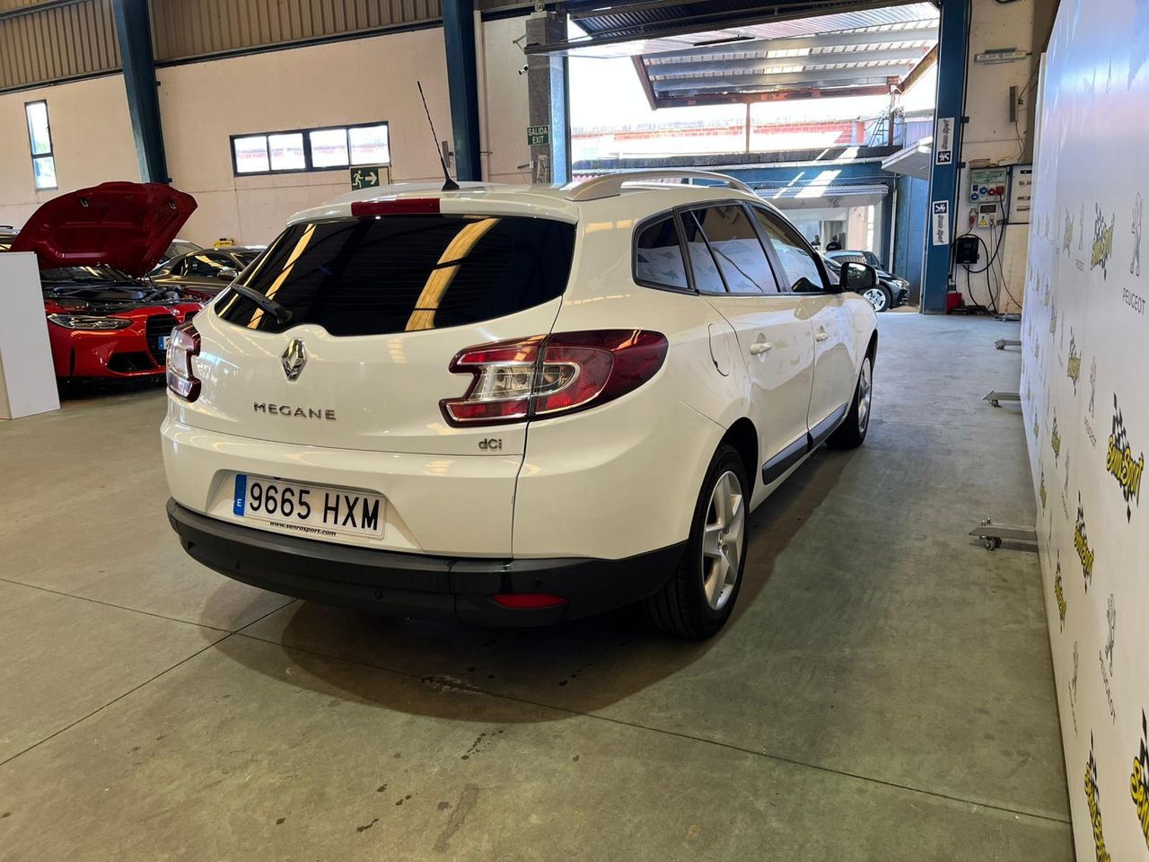Renault Megane Sport Tourer Bose Energy dCi 110 S&S - Foto 9