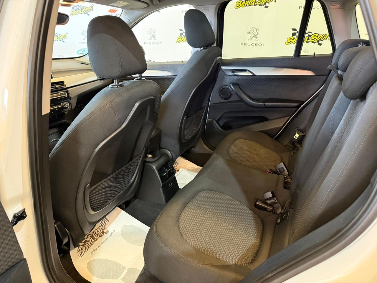 BMW X1 sDrive18dA Corporate - Foto 13