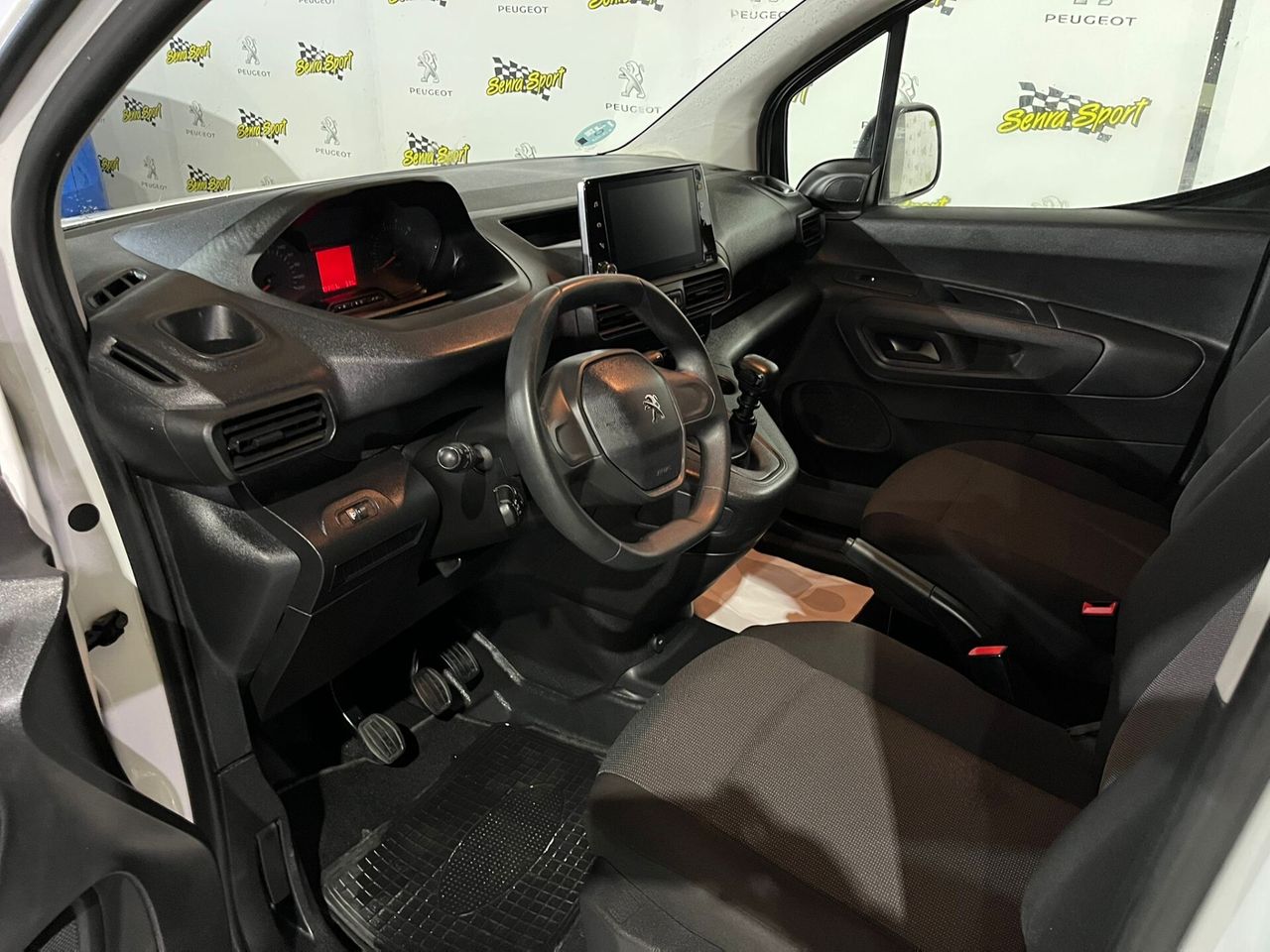 Peugeot Partner PRO STANDAR 100 CV - Foto 10