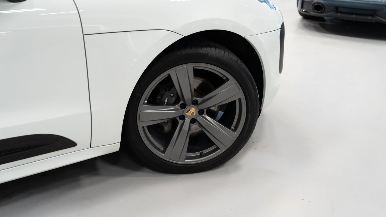 Porsche Macan T - foto 33