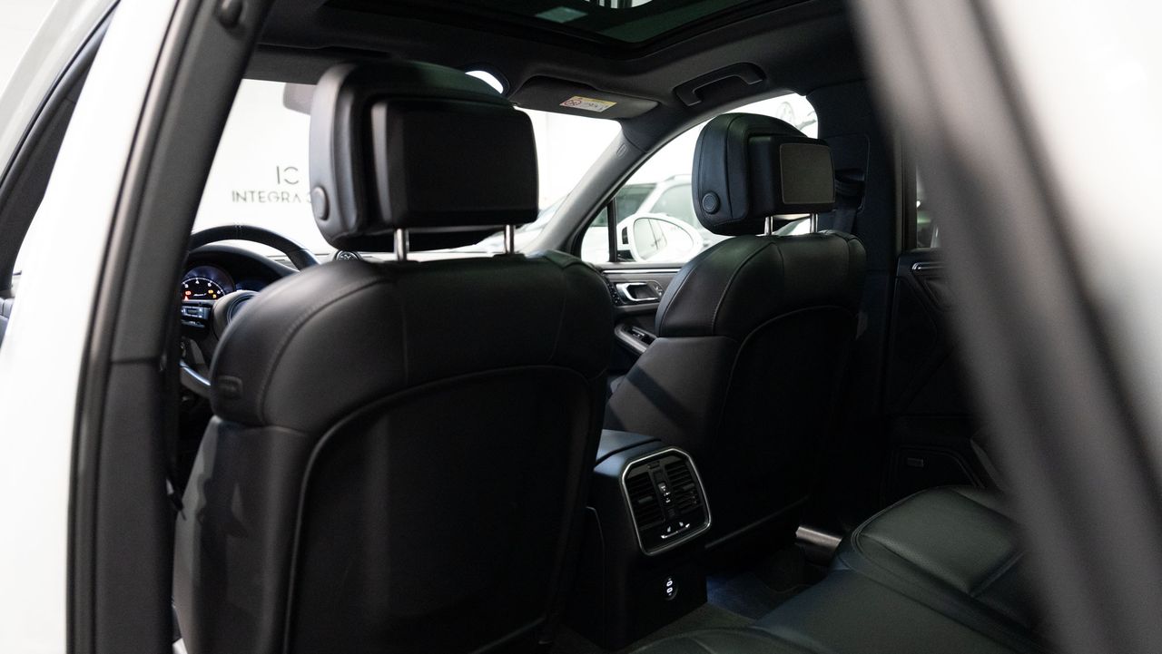 Porsche Macan T - foto 28