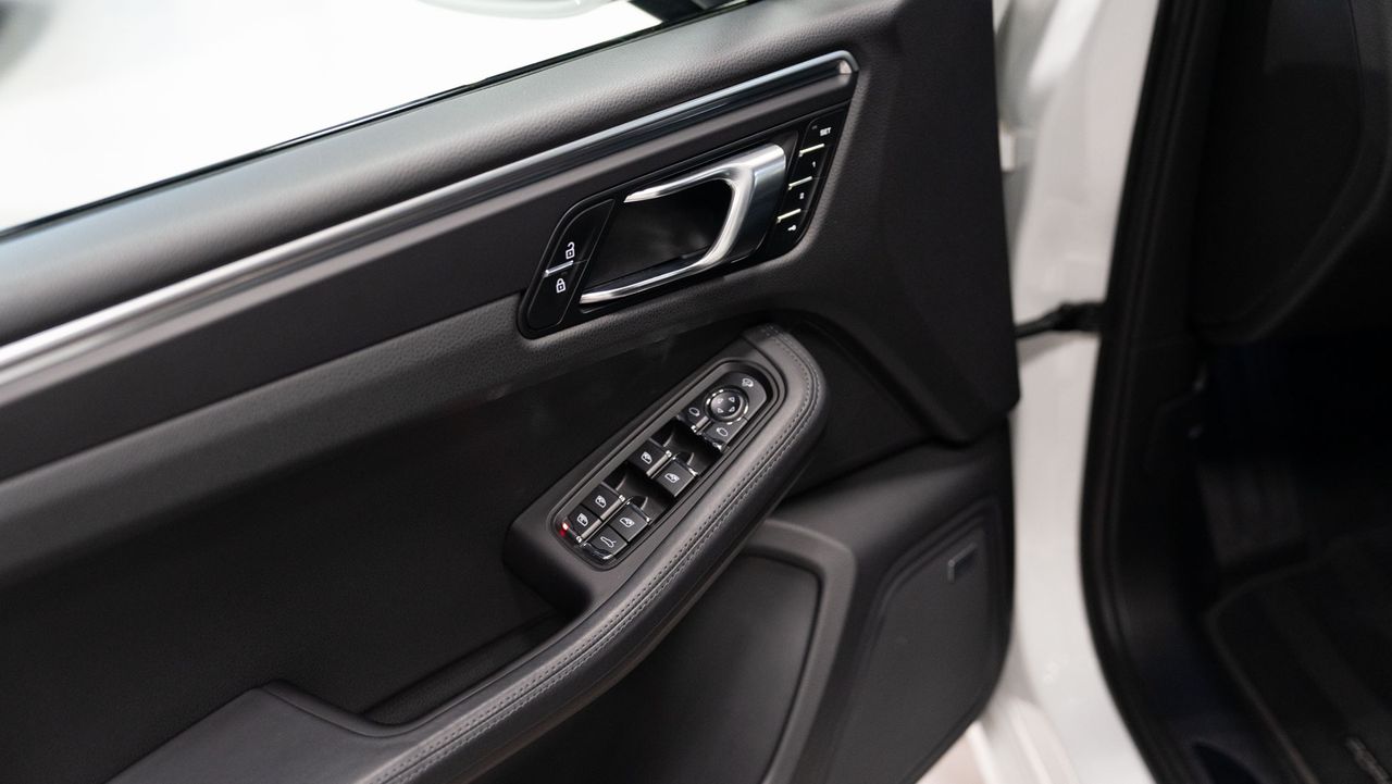 Porsche Macan T - foto 23