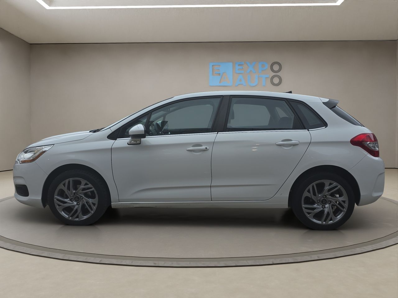 Citroën C4 1.6 e-HDi 115cv Seduction - Foto 5