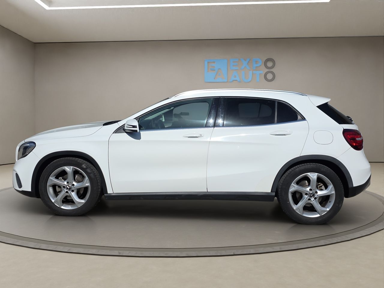 Mercedes Clase GLA GLA 200 D - Foto 5
